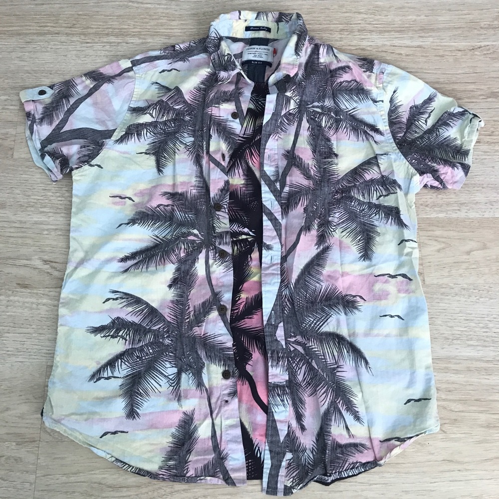 BUTTONDOWN TROPICAL